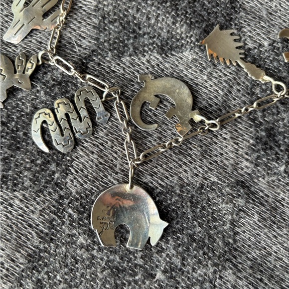 Rare Vintage Willie Family Silver Charm Necklace - Picture 5 of 7